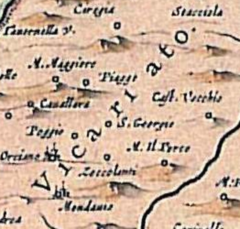 Dettaglio di una carta geografica seicentesca colorata a mano. Dal basso a sinistra verso l'alto a destra corrono, molto distanziate una dall'altra, le nove lettere maiuscole e minuscole della parola «Vicariato», incastrate negli spazi vuoti fra i nomi dei paesi. Attorno si leggono, da sotto in senso orario, «Mondauio», «Orciano», «Poggio», «Cauallara», «M. Maggiore», «Piagge», «Cast. Vecchio», «M. Il Porco», «S. Georgio» e «Zoccolanti». A destra scorre il fiume Cesano.